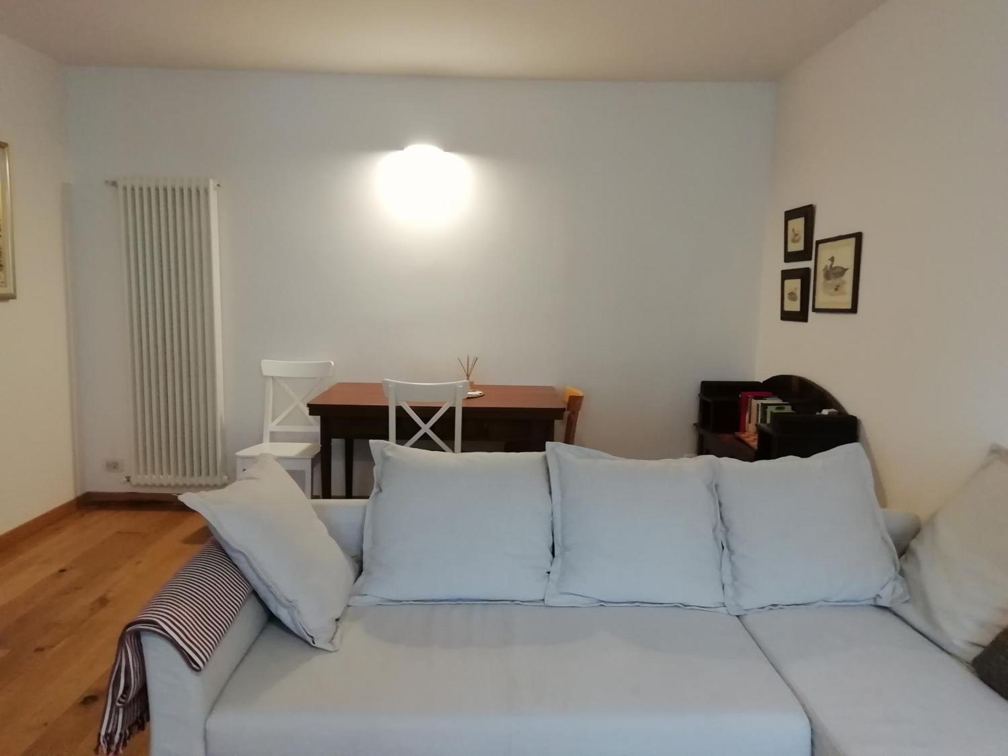 אפרטהוטל ג'רה לאריו Cascina Borgofrancone מראה חיצוני תמונה